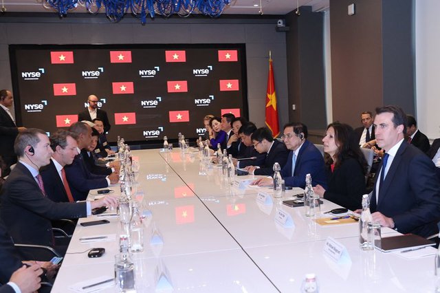 Thủ tướng dự tọa đ&agrave;m b&agrave;n tr&ograve;n với CEO một số tập đo&agrave;n, quỹ Pg88vn Trang Chủ Chính Thức h&agrave;ng đầu đang ni&ecirc;m yết tại NYSE. Ảnh - VGP.&nbsp;