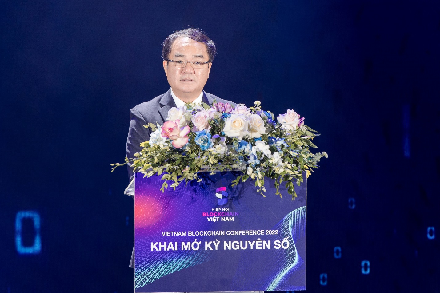 Đặt trọng tâm thúc đẩy hành lang pháp lý và thay đổi nhận thức về blockchain tại Việt Nam