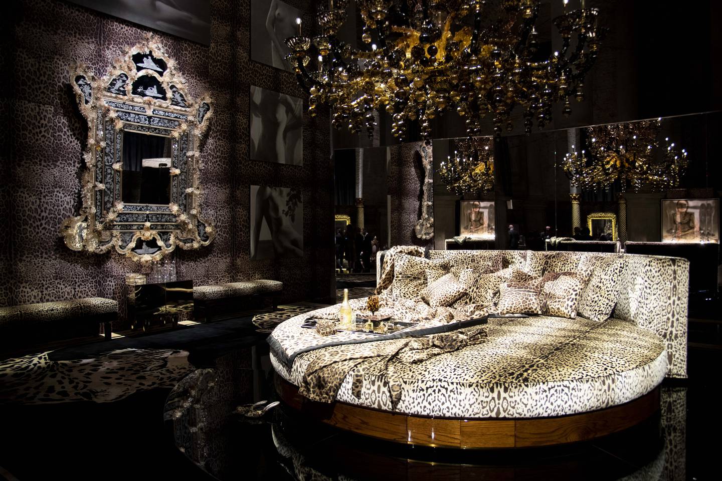 Dolce & Gabbana cho biết trong tương lai họ sẽ tập trung nhiều hơn v&agrave;o những m&oacute;n đồ gia dụng.