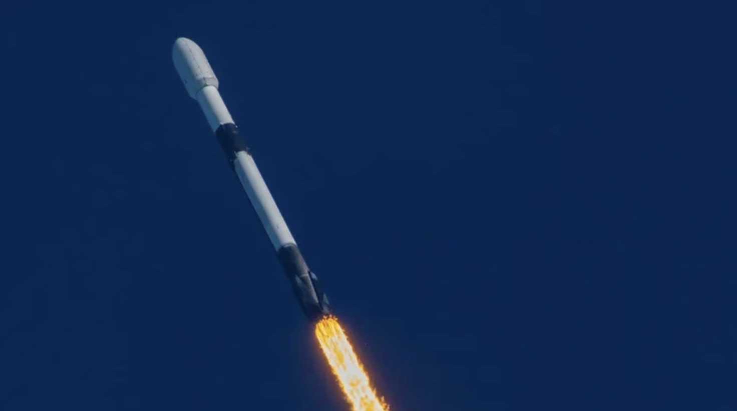 SpaceX mở đợt huy động vốn mới, định giá công ty ở mức 127 tỷ USD