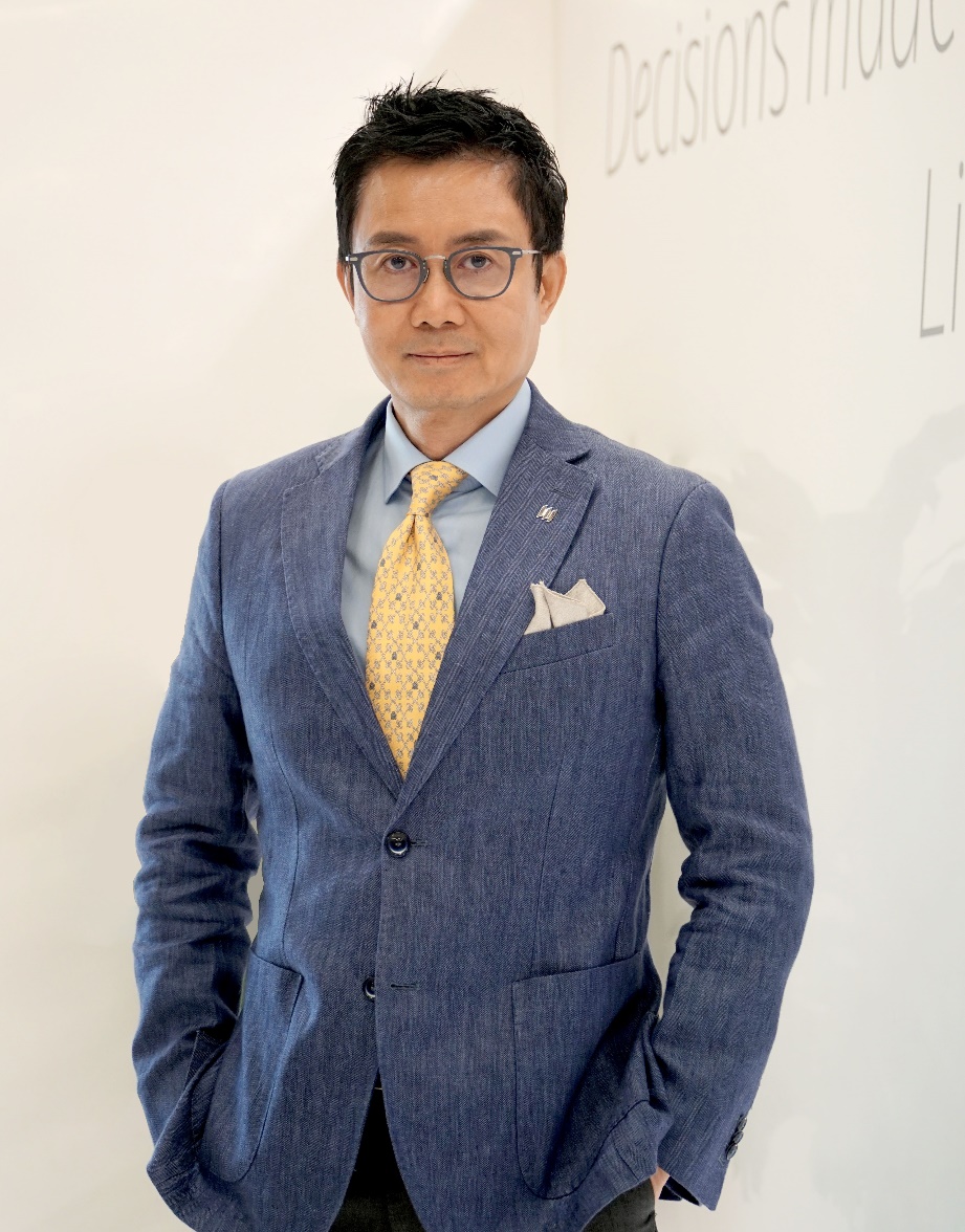 &Ocirc;ng Robert Triệu, Gi&aacute;m đốc Điều h&agrave;nh Hệ thống Đại l&yacute; của Manulife Việt Nam.
