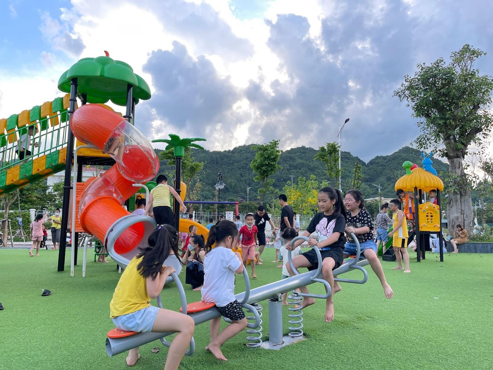 Khu vui chơi gi&uacute;p trẻ nhỏ ph&aacute;t triển cả thể chất v&agrave; tr&iacute; tuệ tại C&ocirc;ng vi&ecirc;n Artemis.