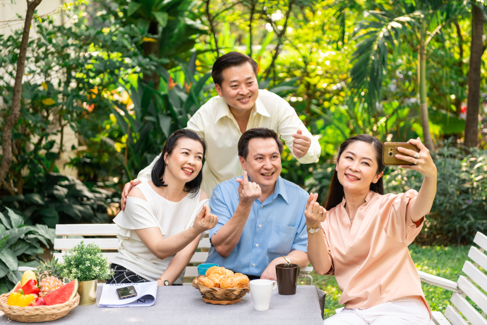 Biến động x&atilde; hội v&agrave; thực trạng gi&agrave; h&oacute;a d&acirc;n số c&oacute; thể ảnh hưởng kh&ocirc;ng nhỏ đến vấn đề an to&agrave;n t&agrave;i ch&iacute;nh v&agrave; cuộc sống của người PG88 Sòng bạc trực tuyến TOP 1 Việt Nam | Casino, Nổ Hũ. Nguồn: Shutterstock.