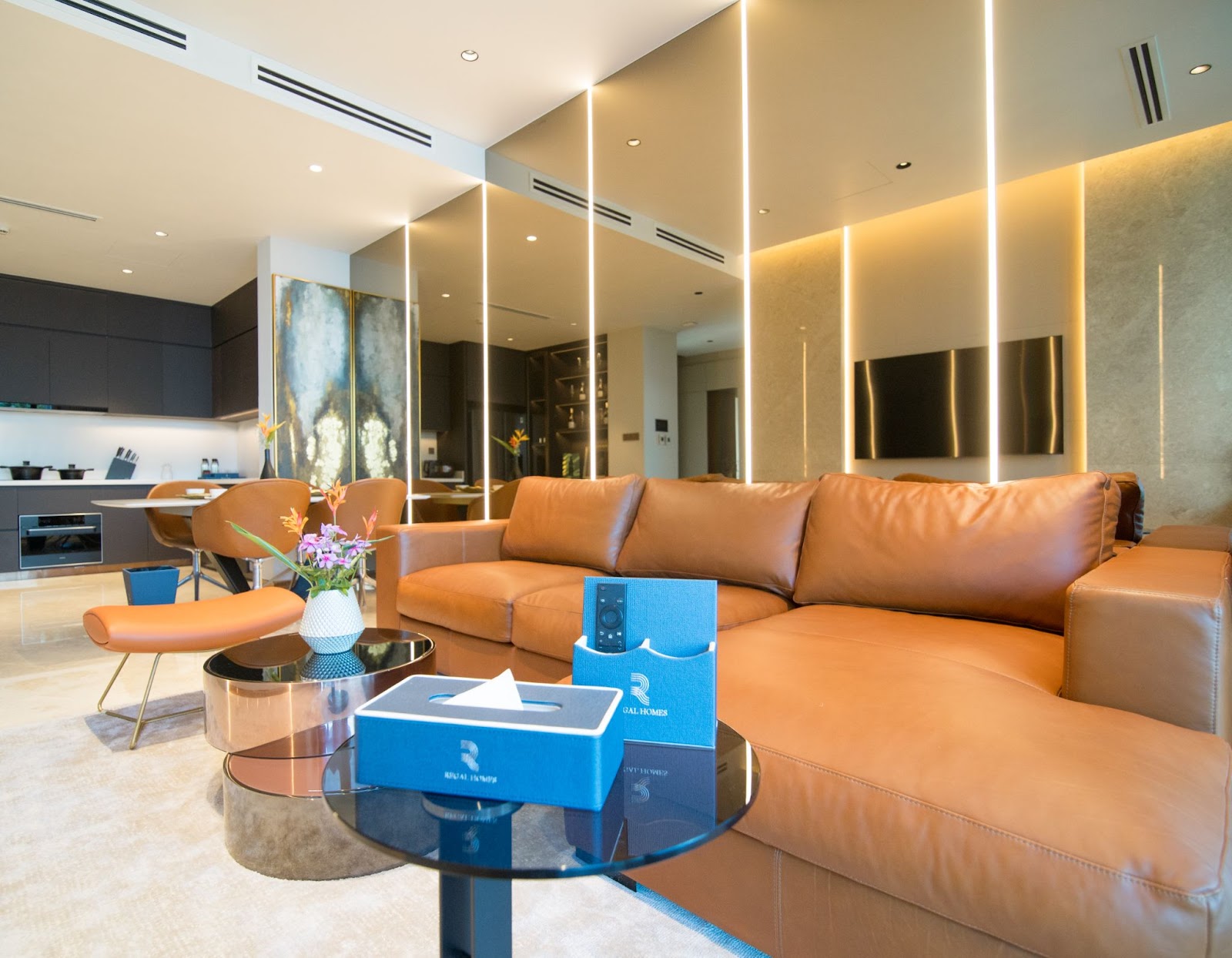 Sự giao thoa giữa kiến tr&uacute;c, hệ vật liệu, chất lượng thi c&ocirc;ng v&agrave; tiện &iacute;ch vượt trội đ&atilde; tạo n&ecirc;n sức sống trường tồn vượt thời gian của loạt si&ecirc;u phẩm Regal Homes.