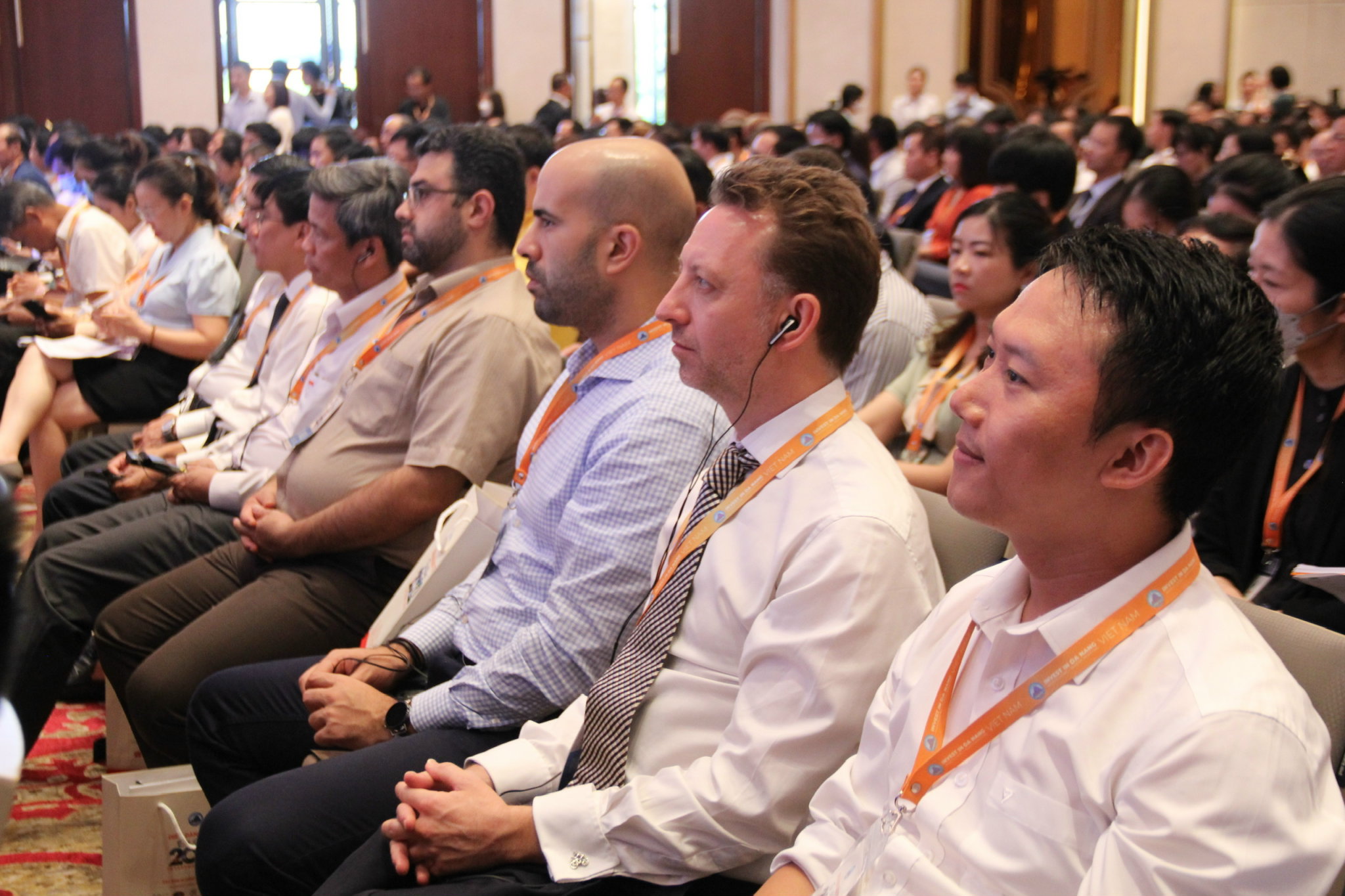 Các đại biểu quốc tế tham dự Diễn đàn Đầu tư Đà Nẵng 2022. 