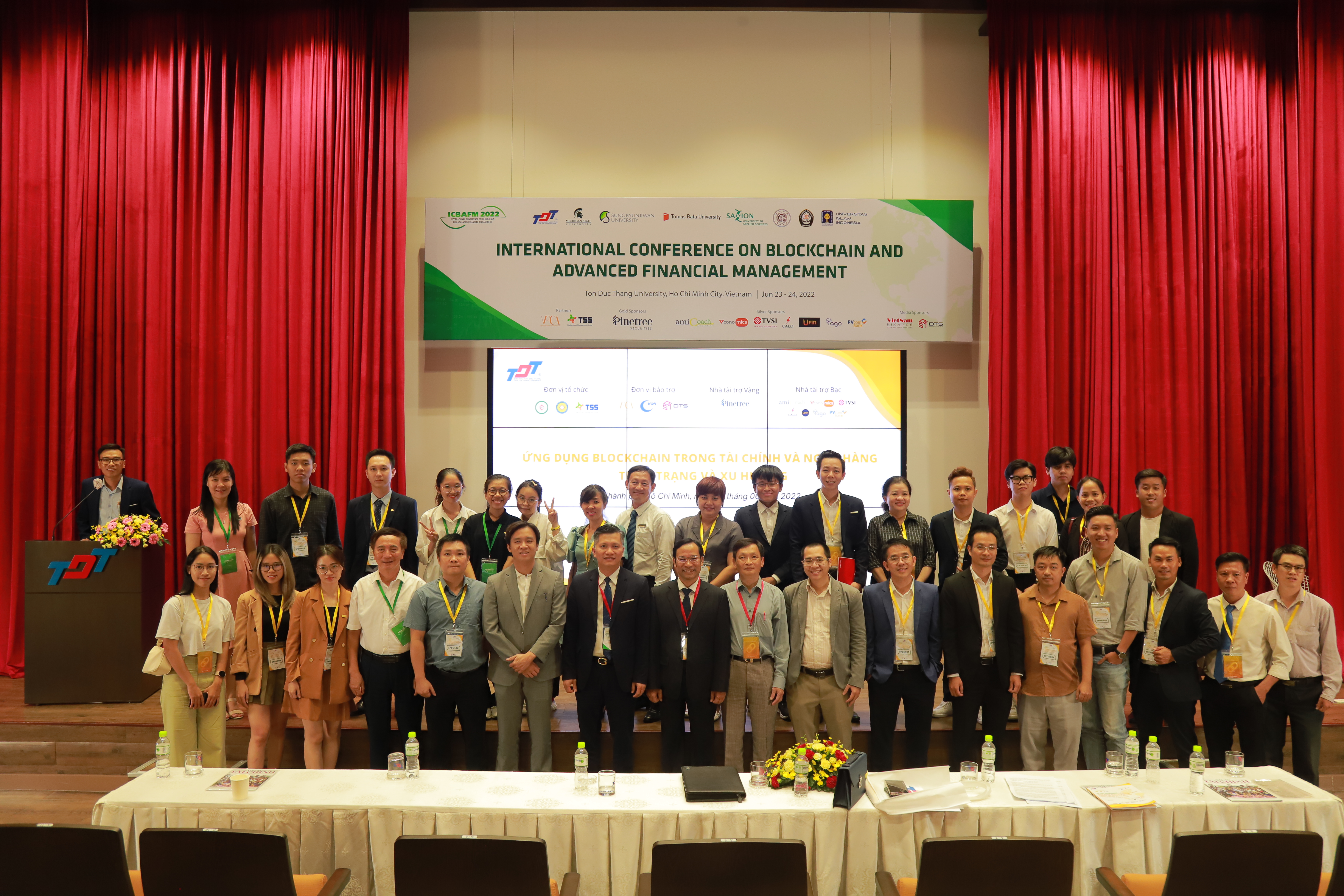Workshop&nbsp;&ldquo;Ứng dụng Blockchain trong t&agrave;i ch&iacute;nh ng&acirc;n h&agrave;ng: Thực trạng v&agrave; xu hướng&rdquo; do Trường Đại học T&ocirc;n Đức Thắng tổ chức.