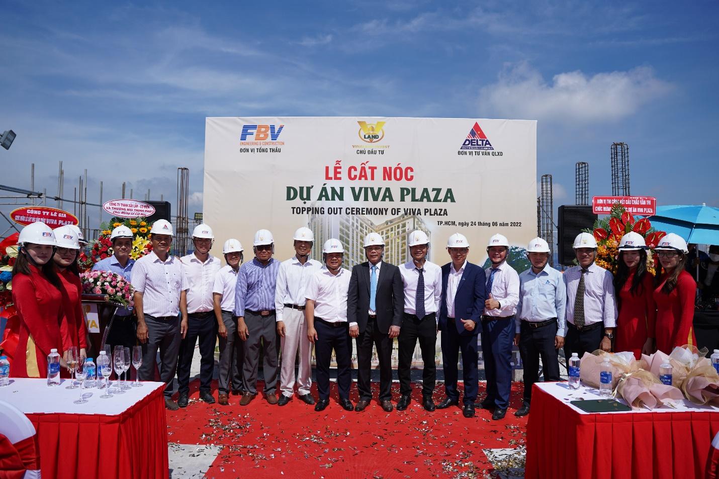 Quang cảnh lễ cất n&oacute;c dự &aacute;n Viva Plaza h&ocirc;m 24/6. Chủ Pg88vn Trang Chủ Chính Thức dự kiến sẽ b&agrave;n giao căn hộ v&agrave;o qu&yacute; 3/2023.