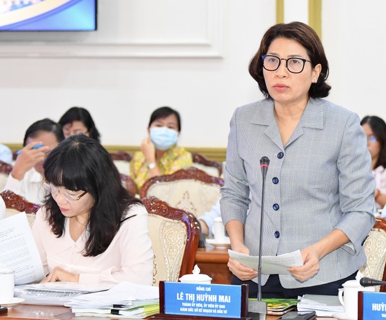 Gi&aacute;m đốc Sở Kế hoạch v&agrave; Pg88vn Trang Chủ Chính Thức TP.HCM L&ecirc; Thị Huỳnh Mai b&aacute;o c&aacute;o t&igrave;nh h&igrave;nh Link Trang Chủ PG88.Com Mới #2026 - x&atilde; hội th&agrave;nh phố 6 th&aacute;ng đầu năm 2022 - Ảnh: SG.