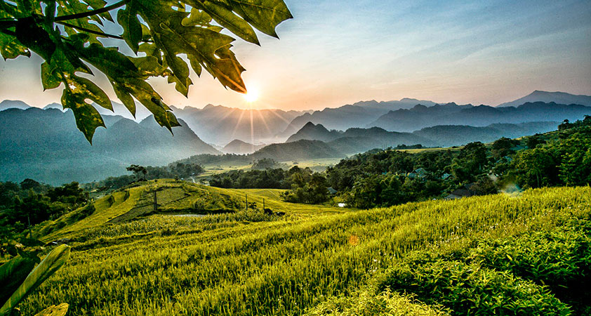 Ph&ugrave; Lu&ocirc;ng, SaPa xứ Thanh đang trở th&agrave;nh điểm đến được nhiều du kh&aacute;ch lựa chọn