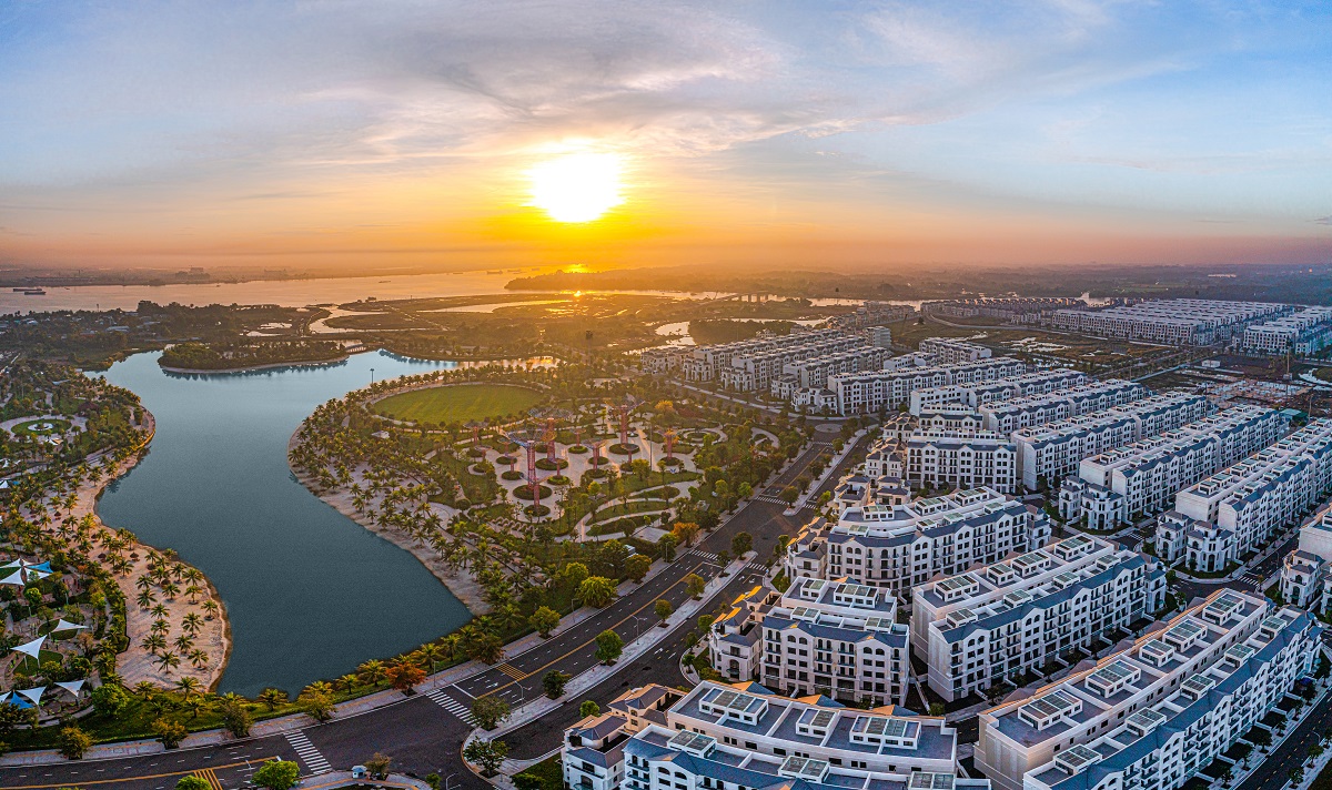 Lumi&egrave;re Boulevard nằm tại tr&aacute;i tim Đại đ&ocirc; thị Vinhomes Grand Park.