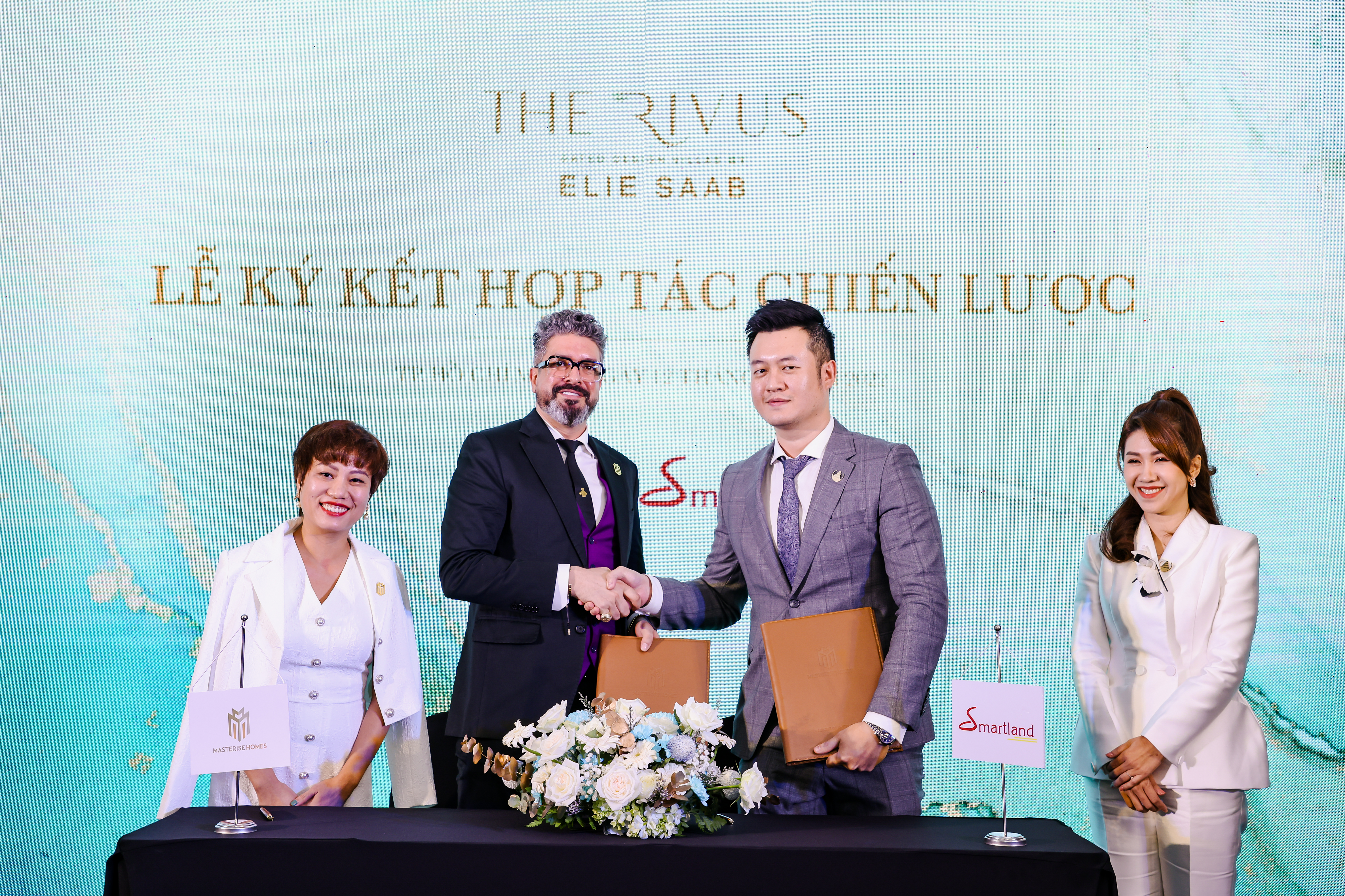 Smartland l&agrave; một trong ba đại l&yacute; chiến lược đồng h&agrave;nh c&ugrave;ng Masterise Homes.