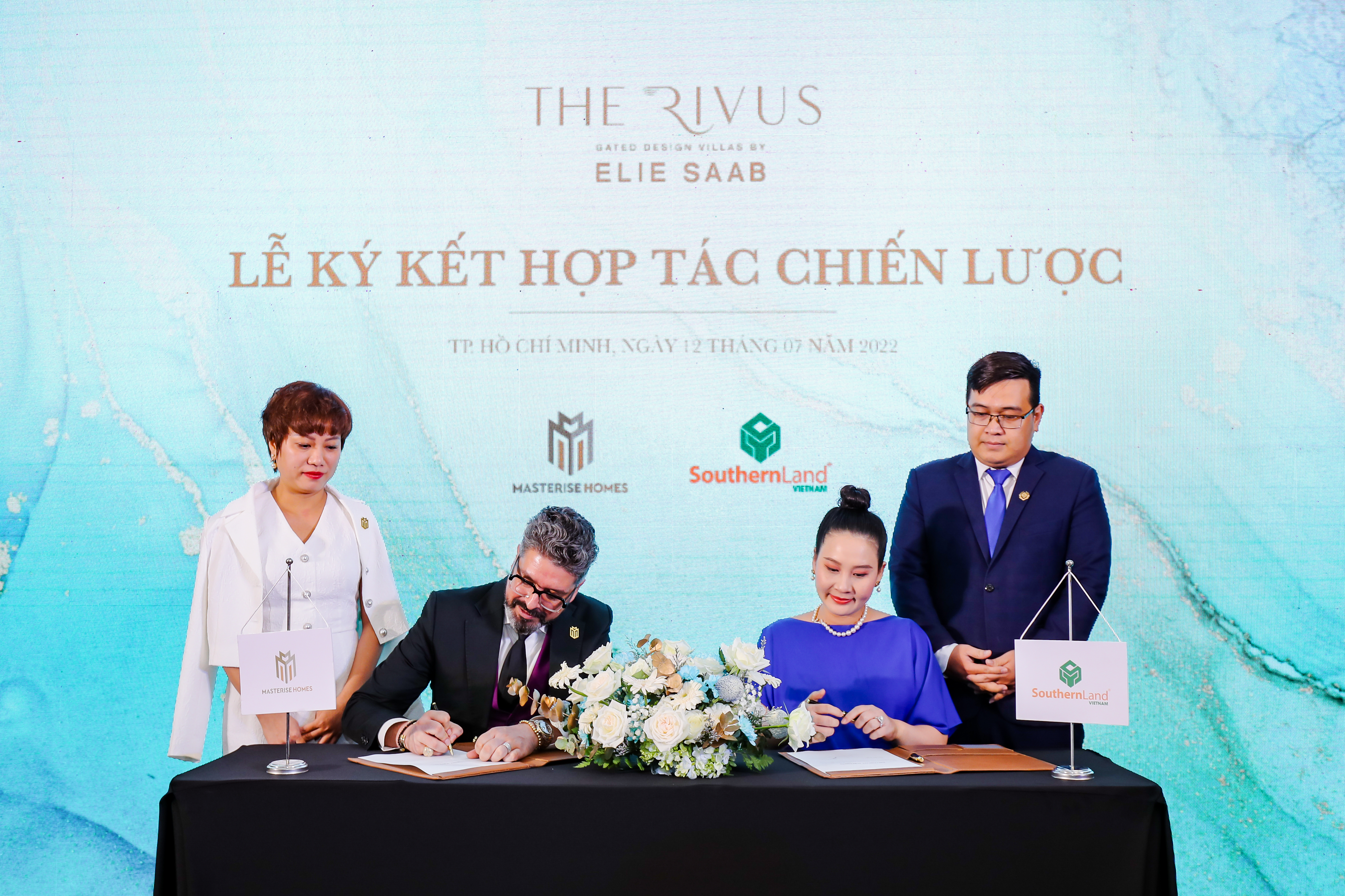 Masterise Homes ký kết độc quyền cùng 3 đại lý tên tuổi, trong ảnh là đại diện đến từ Southerland.