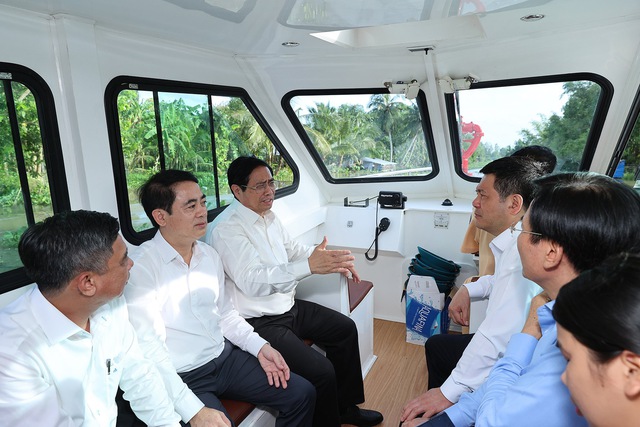 Thủ tướng trực tiếp khảo s&aacute;t Khu Bảo tồn Lung Ngọc Ho&agrave;ng. Ảnh - VGP.
