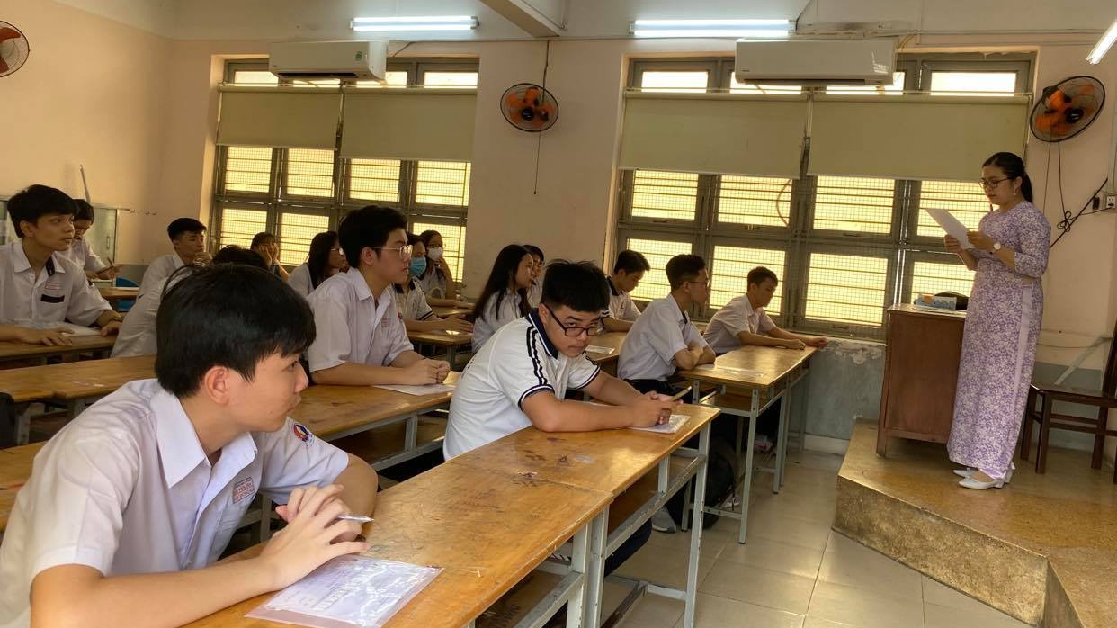 Bộ Giáo dục và Đào tạo đề nghị khẩn trương tuyển dụng 27.850 biên chế giáo viên cho năm học 2022-2023