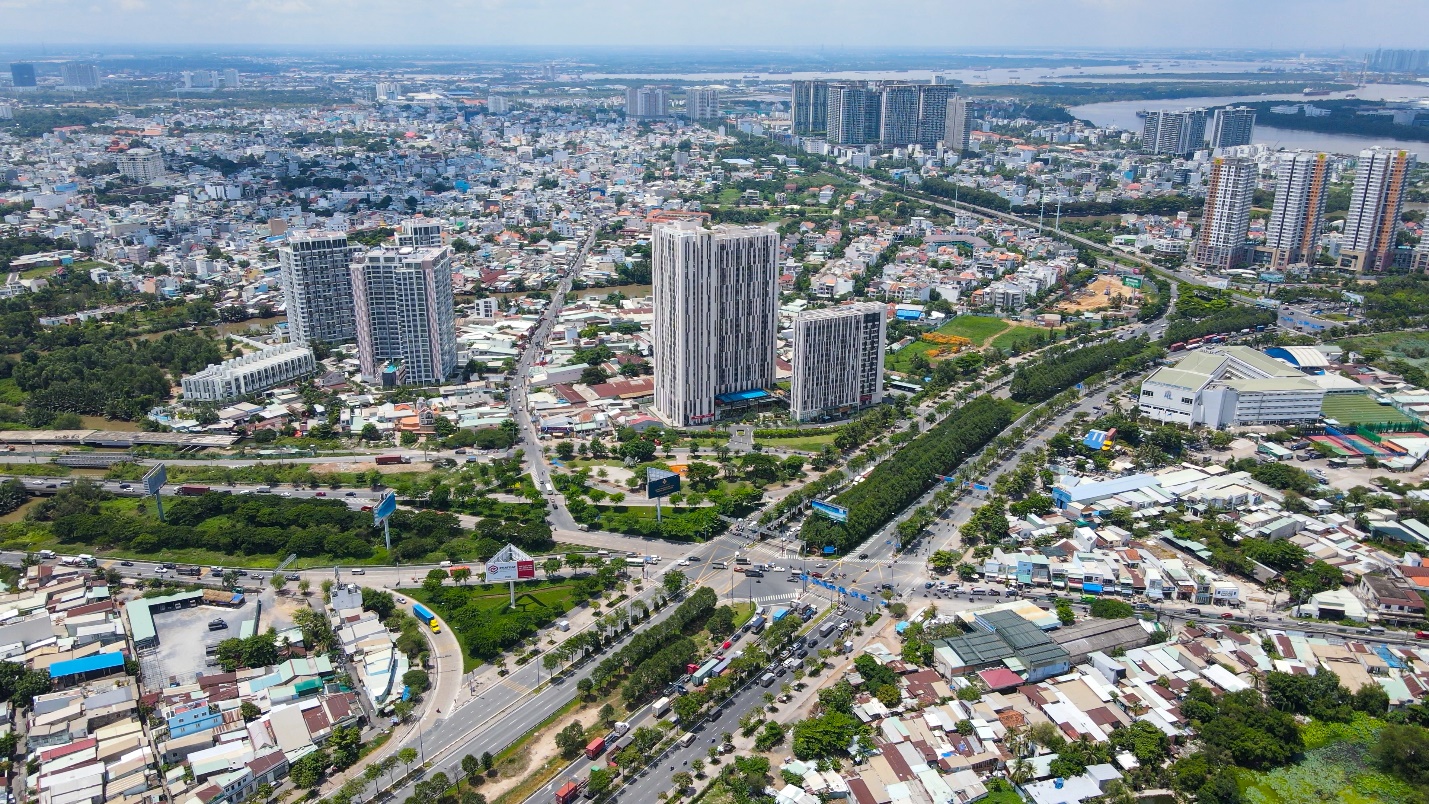 Giá bất động sản thành phố Thủ Đức liên tục thiết lập đỉnh mới.