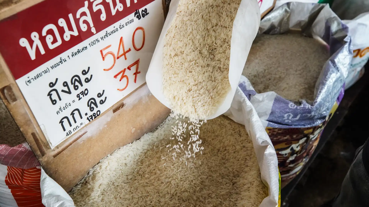 Dư thừa gạo “châm ngòi” cuộc chiến giá khốc liệt giữa Thái Lan, Ấn Độ và nhiều nước châu Á