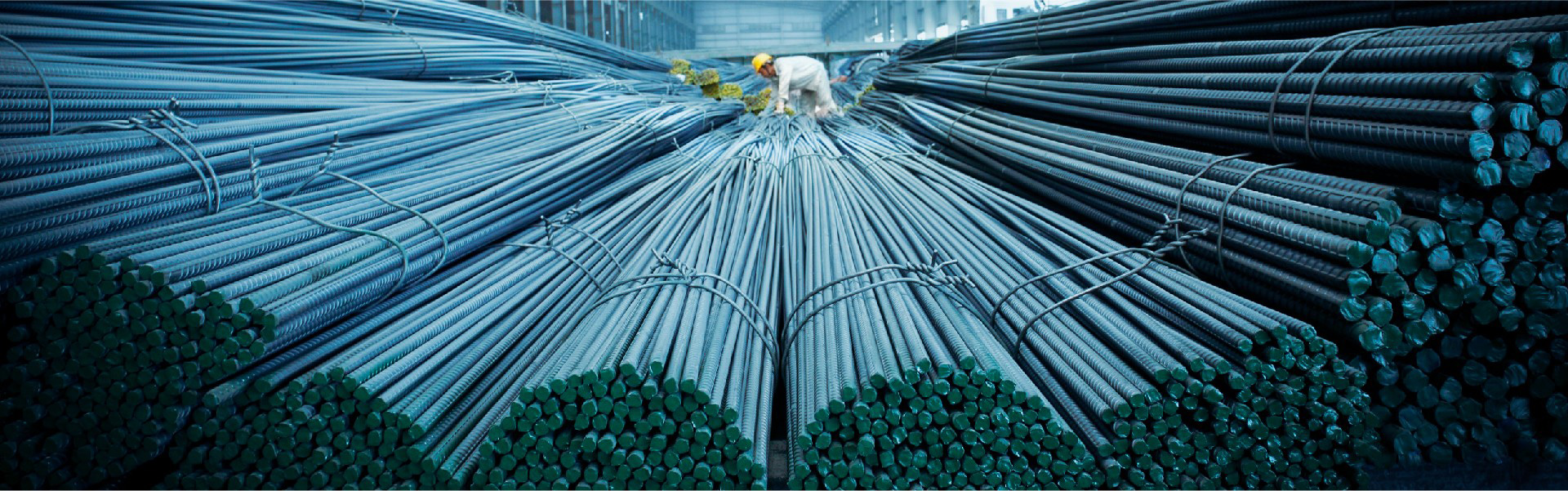 Theo HPG, sản lượng bán hàng phôi thép, thép xây dựng, thép cuộn cán nóng quý II/2022 đạt 1,8 triệu tấn, trong đó có gần 380.000 tấn thép xây dựng Pg88 com chính chủ. 