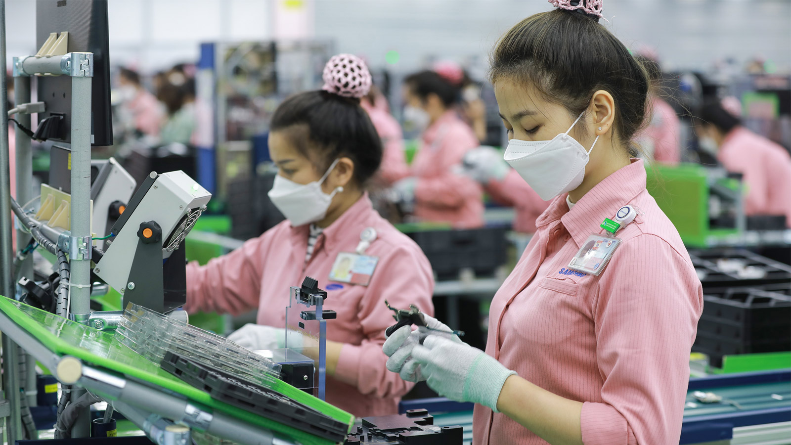 Miễn thuế nhập khẩu đối với linh kiện sản phẩm công nghệ trong nước chưa sản xuất được