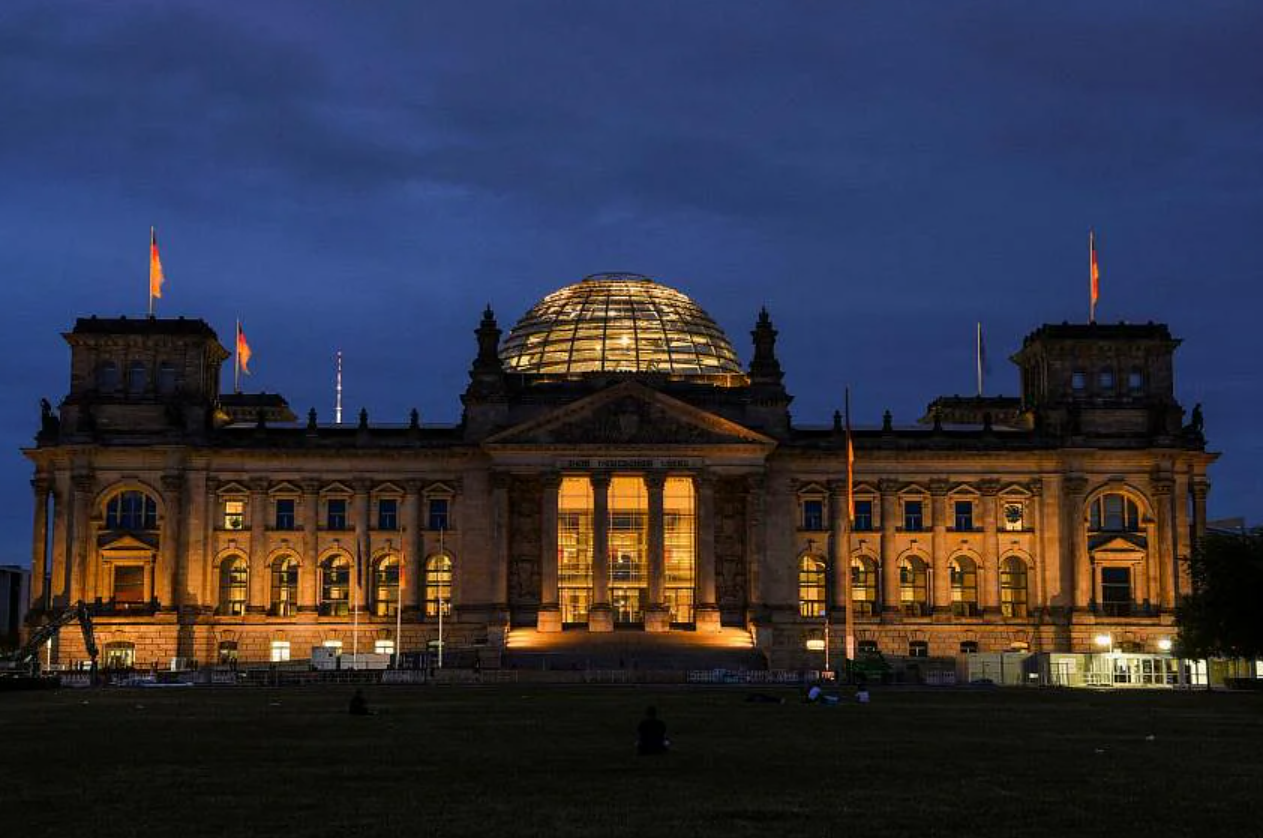 T&ograve;a nh&agrave; Reichstag Building - trụ sở của Link Trang Chủ PG88.Com Mới #2026 Đức - giảm bật đ&egrave;n để tiết kiệm điện. Ảnh được chụp v&agrave;o ng&agrave;y 31/7/2022 - Ảnh: Getty Images