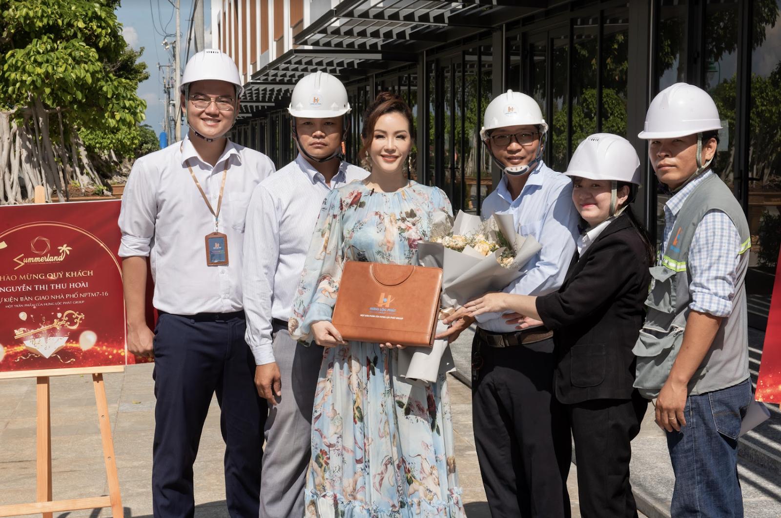 Hoa hậu Thu Ho&agrave;i &ldquo;xuống tiền&rdquo; Pg88vn Trang Chủ Chính Thức 3 căn shophouse tại Mũi N&eacute; Summerland.