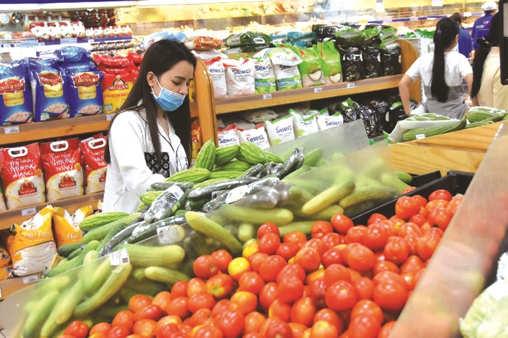 Chi phí trung gian chiếm tới 70% đẩy giá thành hàng hóa lên cao. 