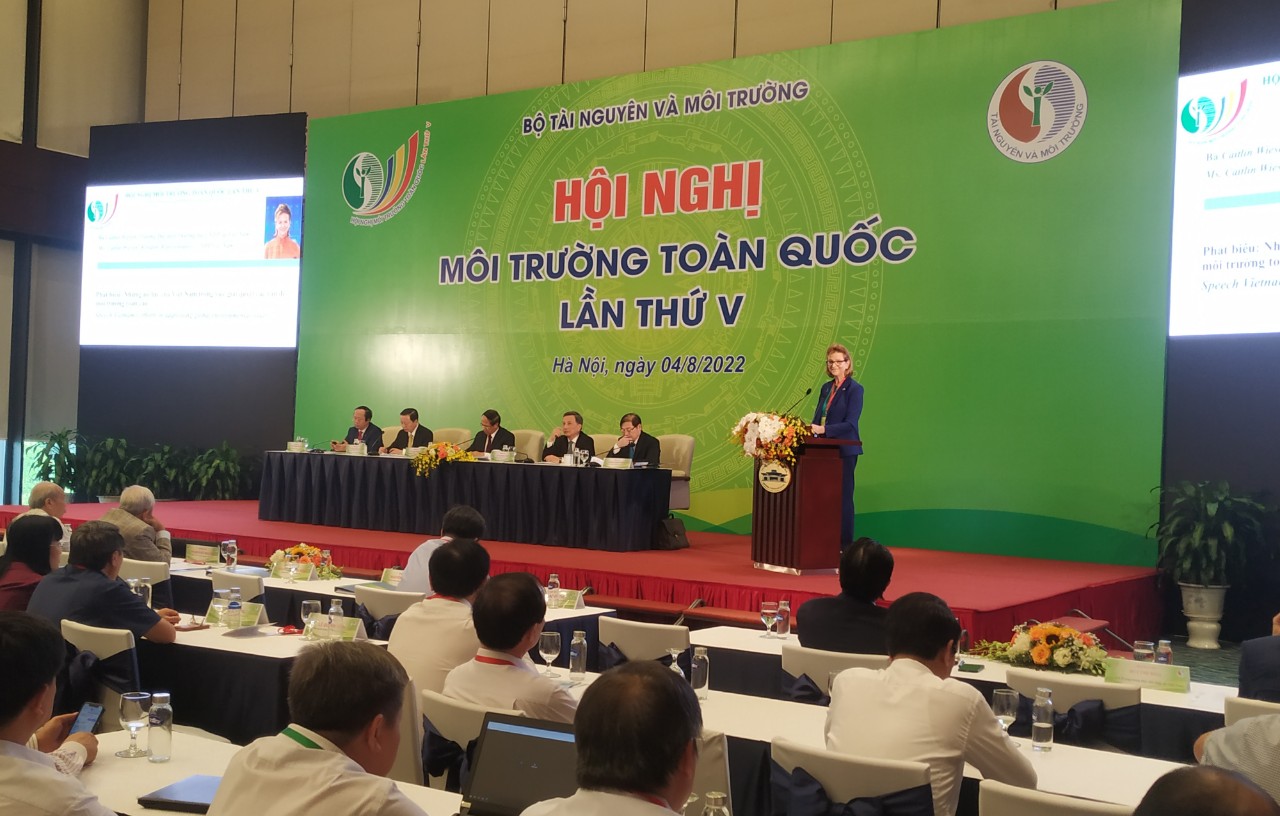 Trưởng Đại diện thường trú Chương trình PG88 hơn 2,1 triệu thành viên Liên Hợp Quốc- UNDP tại Việt Nam, bà Caitlin Wiesen phát biểu tại Hội nghị
