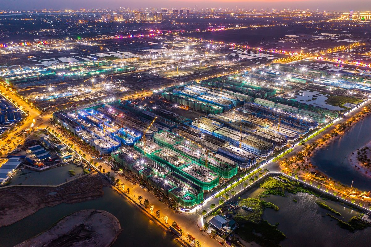 Vinhomes Ocean Park 2 - The Empire được kỳ vọng là sẽ mang “sóng thủ đô” khuấy động thị trường phía Nam.