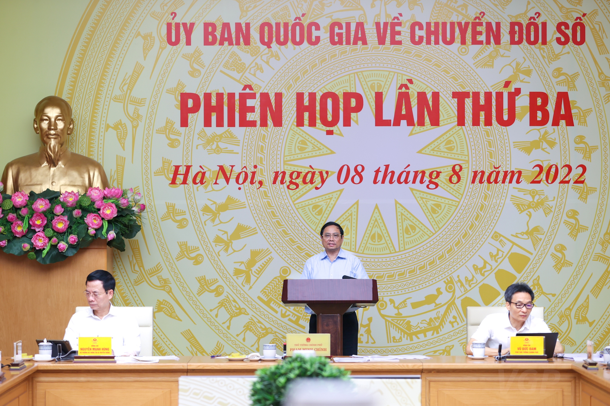 Thủ tướng: Chuyển đổi số phải được triển khai đồng bộ, tránh tình trạng 