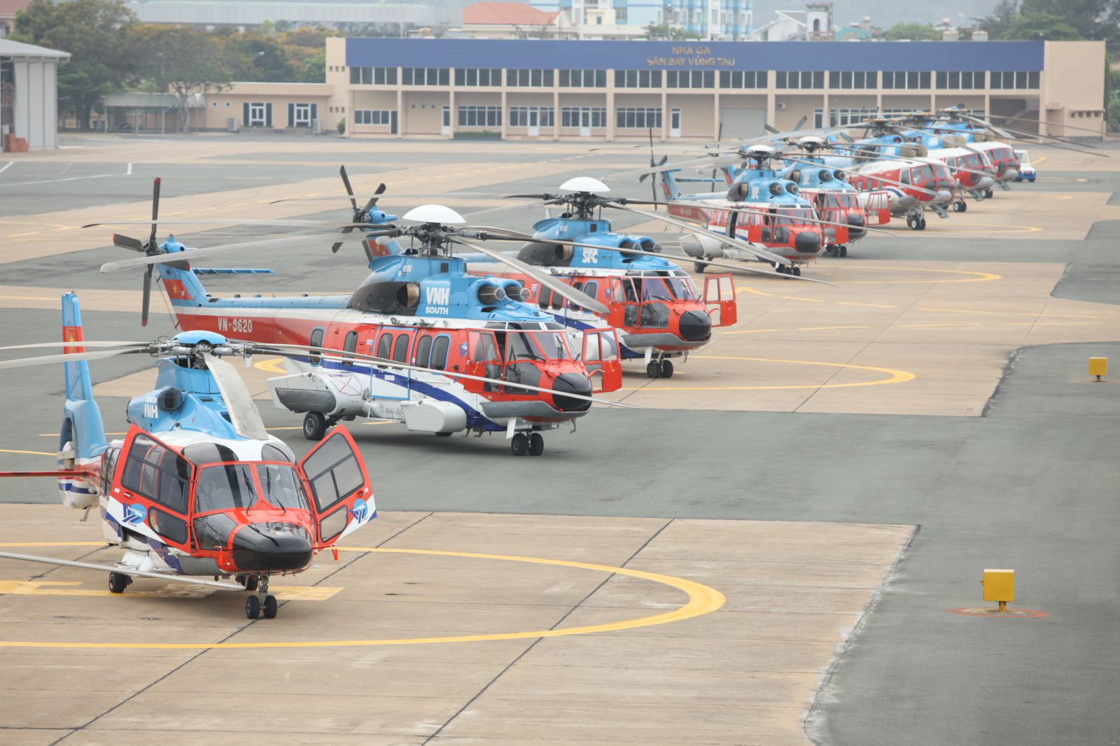Dịch vụ trực thăng do Công ty Trực thăng miền Nam khai thác. Ảnh:  Binh đoàn 18.
