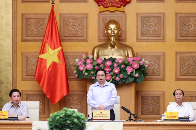 Thủ tướng y&ecirc;u cầu c&aacute;c th&agrave;nh vi&ecirc;n Ban Chỉ đạo, c&aacute;c cơ quan, đơn vị, địa phương phải n&acirc;ng cao hơn nữa, ph&aacute;t huy tối đa tinh thần tr&aacute;ch nhiệm - Ảnh: VGP