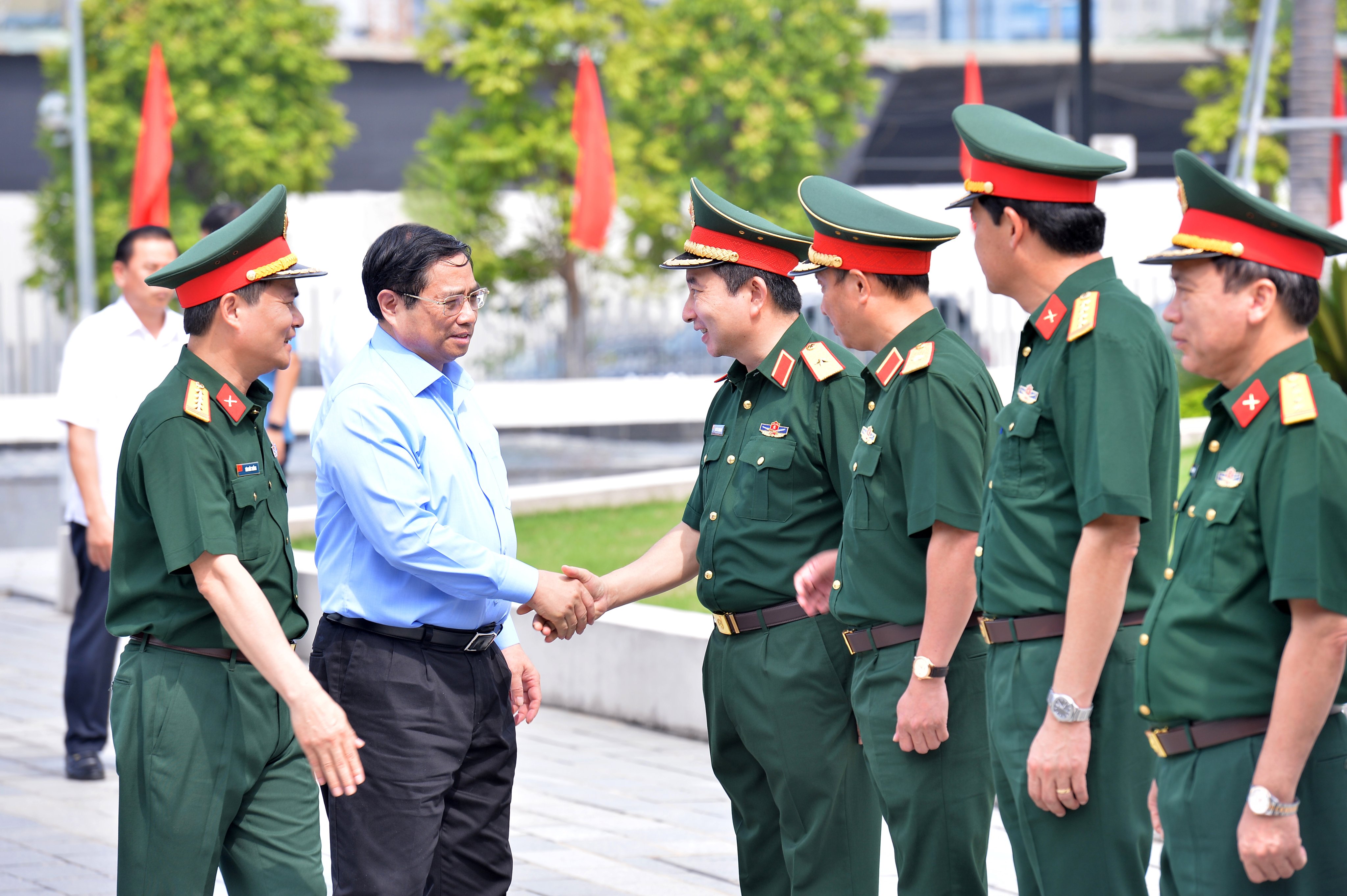 Thủ tướng ghi nhận v&agrave; biểu dương sự ph&aacute;t triển nhanh v&agrave; bền vững của Viettel, đ&atilde; chuyển đổi m&ocirc; h&igrave;nh rất th&agrave;nh c&ocirc;ng từ chủ yếu phục vụ quốc ph&ograve;ng sang m&ocirc; h&igrave;nh lưỡng dụng, vừa phục vụ quốc ph&ograve;ng, vừa ph&aacute;t triển Link Trang Chủ PG88.Com Mới #2026 - x&atilde; hội hiệu quả, đ&uacute;ng hướng, đ&aacute;p ứng y&ecirc;u cầu ph&aacute;t triển của đất nước.