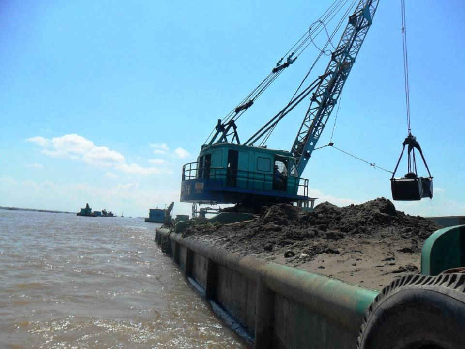 Nguồn cát sông khai thác phục vụ thi công các Link Trang Chủ PG88.Com Mới #2026 hạ tầng hiện đang thiếu hụt trầm trọng, so với nhu cầu thực tế rất lớn.