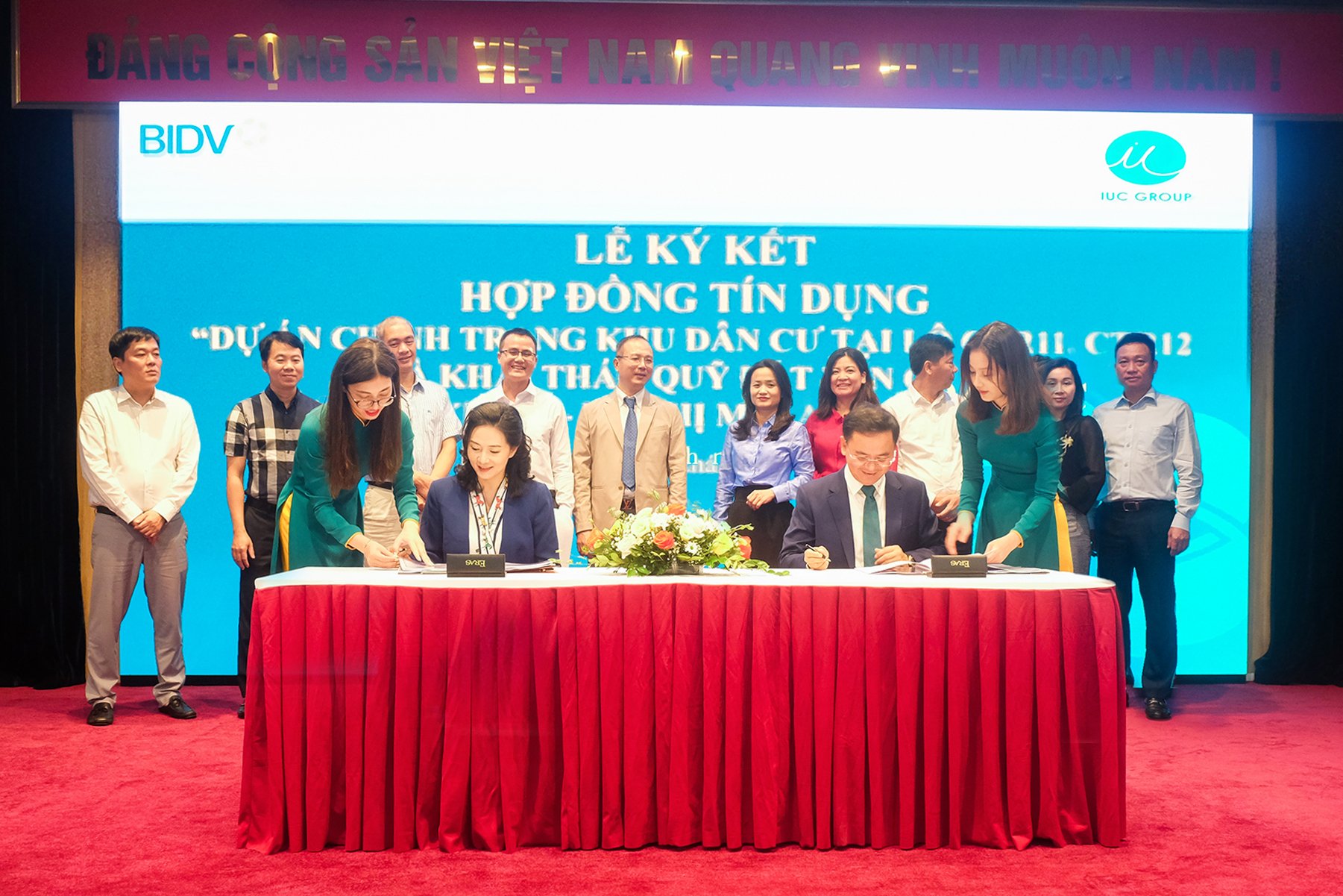 BIDV - chi nh&aacute;nh H&agrave; Nội v&agrave; IUC Group k&yacute; Hợp đồng t&iacute;n dụng dự &aacute;n BGI Topaz Downtowwn.