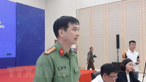 S&aacute;ng 11/9, Đại t&aacute; Trịnh Ngọc Quy&ecirc;n, Gi&aacute;m đốc C&ocirc;ng an tỉnh B&igrave;nh Dương chủ tr&igrave; cuộc họp với c&aacute;c đơn vị nghiệp vụ b&aacute;o c&aacute;o t&igrave;nh h&igrave;nh v&agrave; kết quả điều tra ban đầu vụ &aacute;n h&igrave;nh sự ch&aacute;y tại qu&aacute;n karaoke tại số 166C, khu phố 1A, phường An Ph&uacute;, TP Thuận An, tỉnh B&igrave;nh Dương. Qua điều tra ban đầu, Cơ quan Cảnh s&aacute;t điều tra x&aacute;c định nguy&ecirc;n nh&acirc;n của vụ ch&aacute;y l&agrave; do chập điện tr&ecirc;n trần tầng 2.