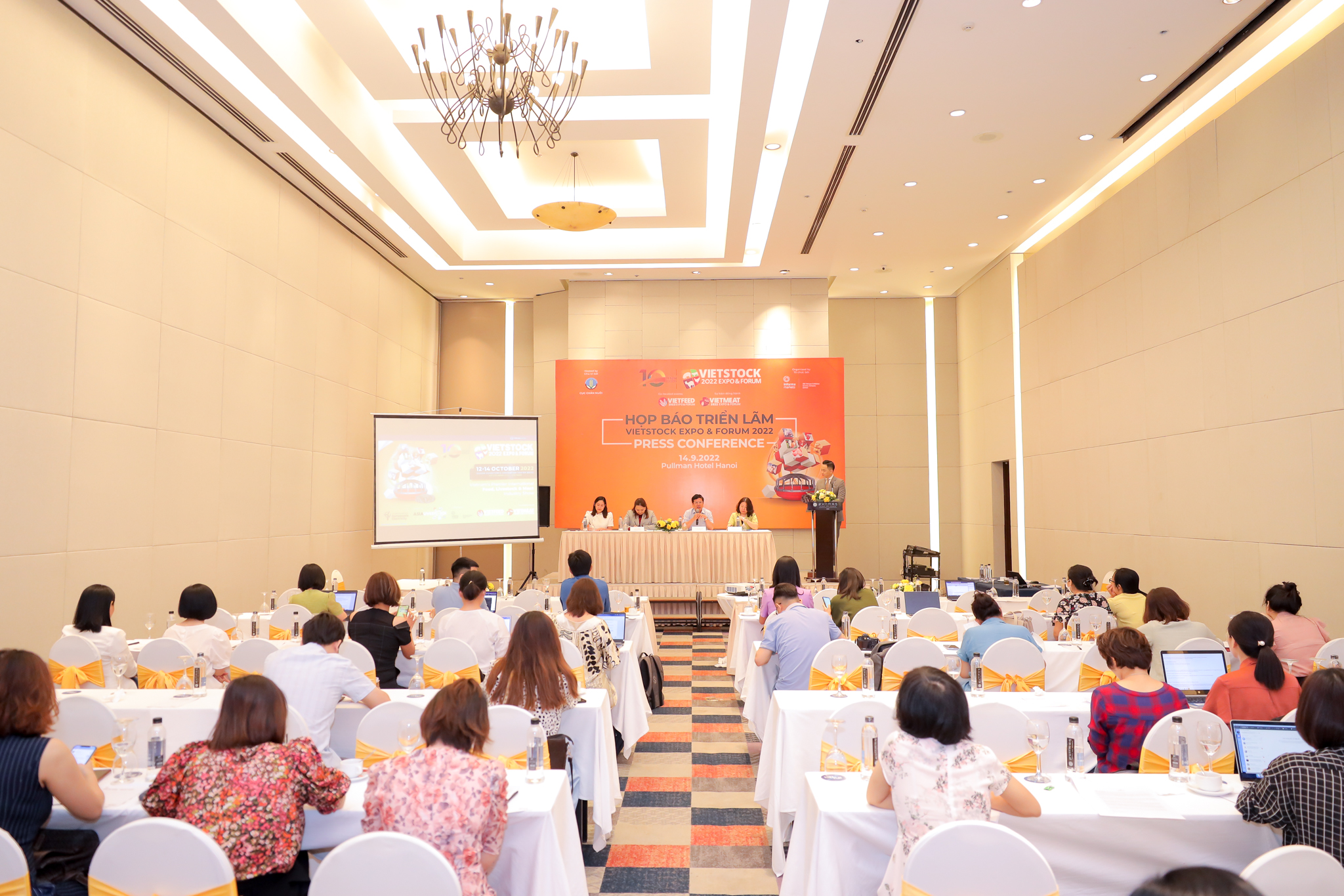 Cuộc họp b&aacute;o ng&agrave;y 14/9