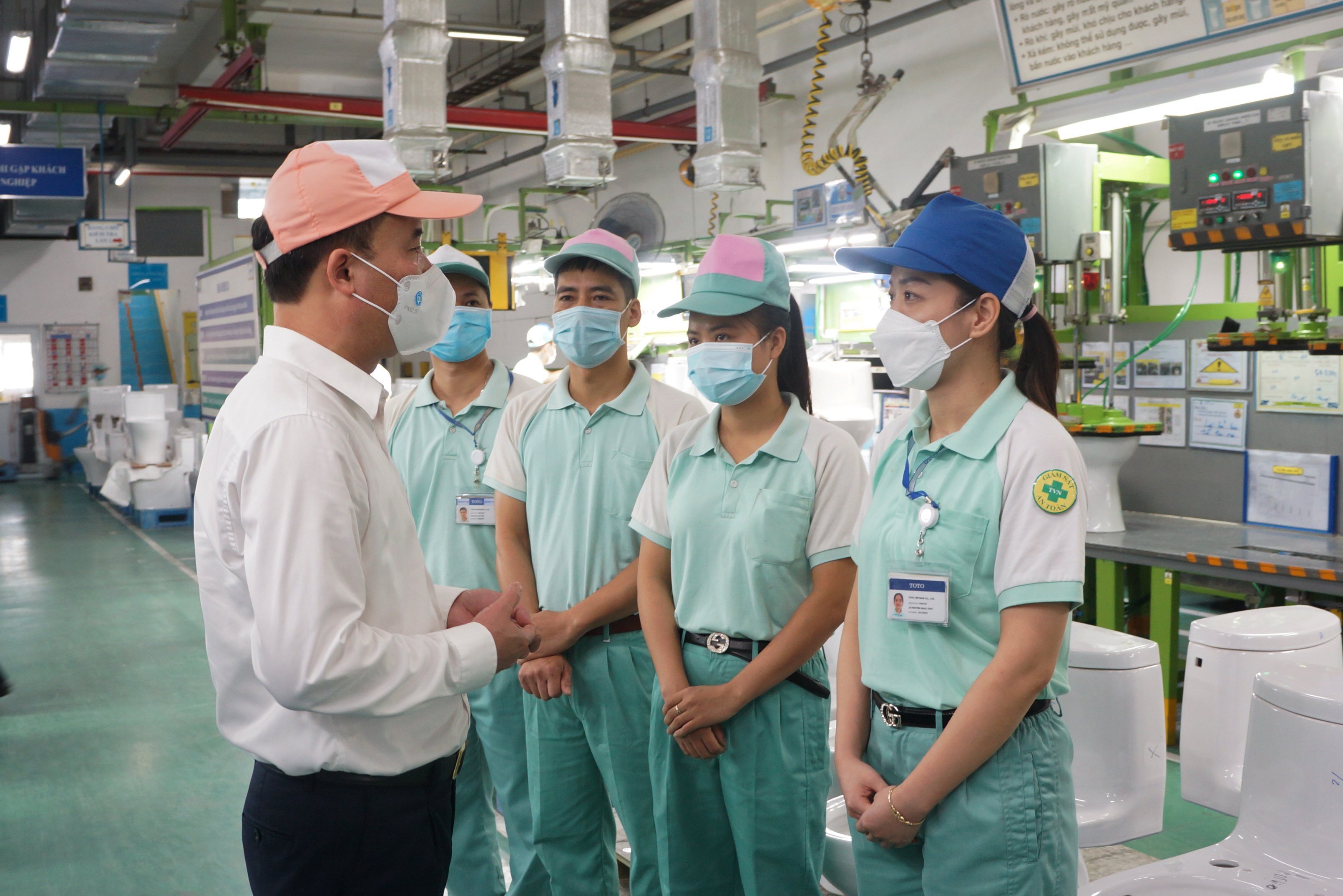 Tổng Giám đốc Bảo hiểm xã hội Nguyễn Thế Mạnh cho biết việc triển khai kịp thời gói hỗ trợ để đảm bảo quyền lợi của người tham gia bảo hiểm thất nghiệp. Ảnh - BHXH Việt Nam. 