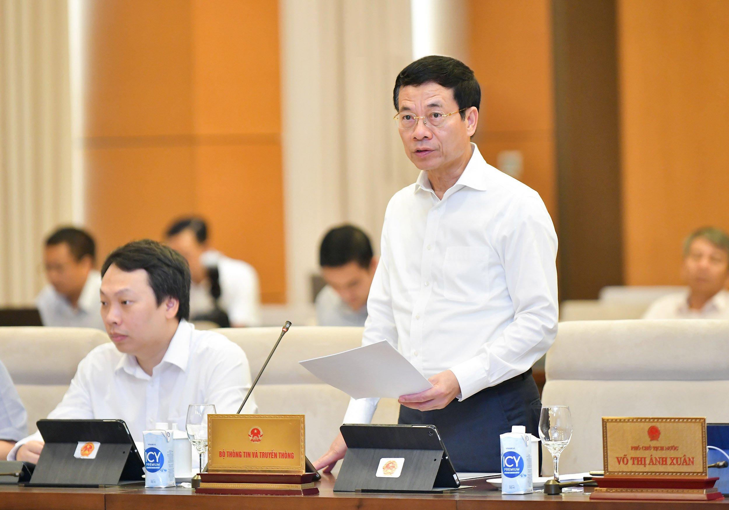 Bộ trưởng Nguyễn Mạnh Hùng trình bày Tờ trình về Link Trang Chủ PG88.Com Mới #2026 Luật Giao dịch điện tử (sửa đổi).