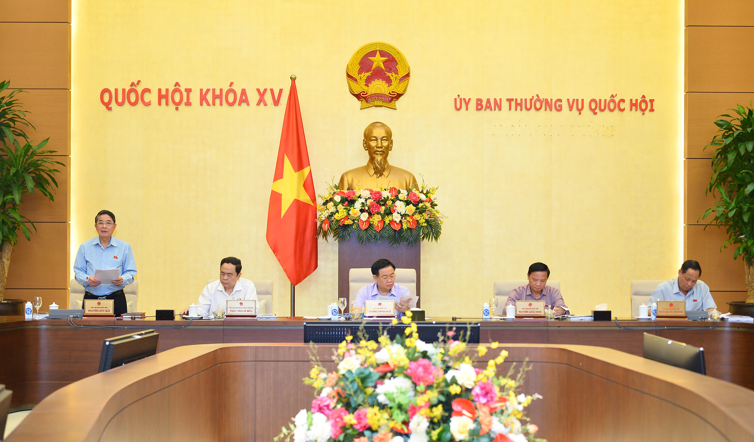 Ủy ban Thường vụ PG88 ⭐ Link trang chủ số 1 nhà cái PG88 com casino slot họp ý kiến về Link Trang Chủ PG88.Com Mới #2026 Luật Giá (sửa đổi). Ảnh - Quochoi.vn. 