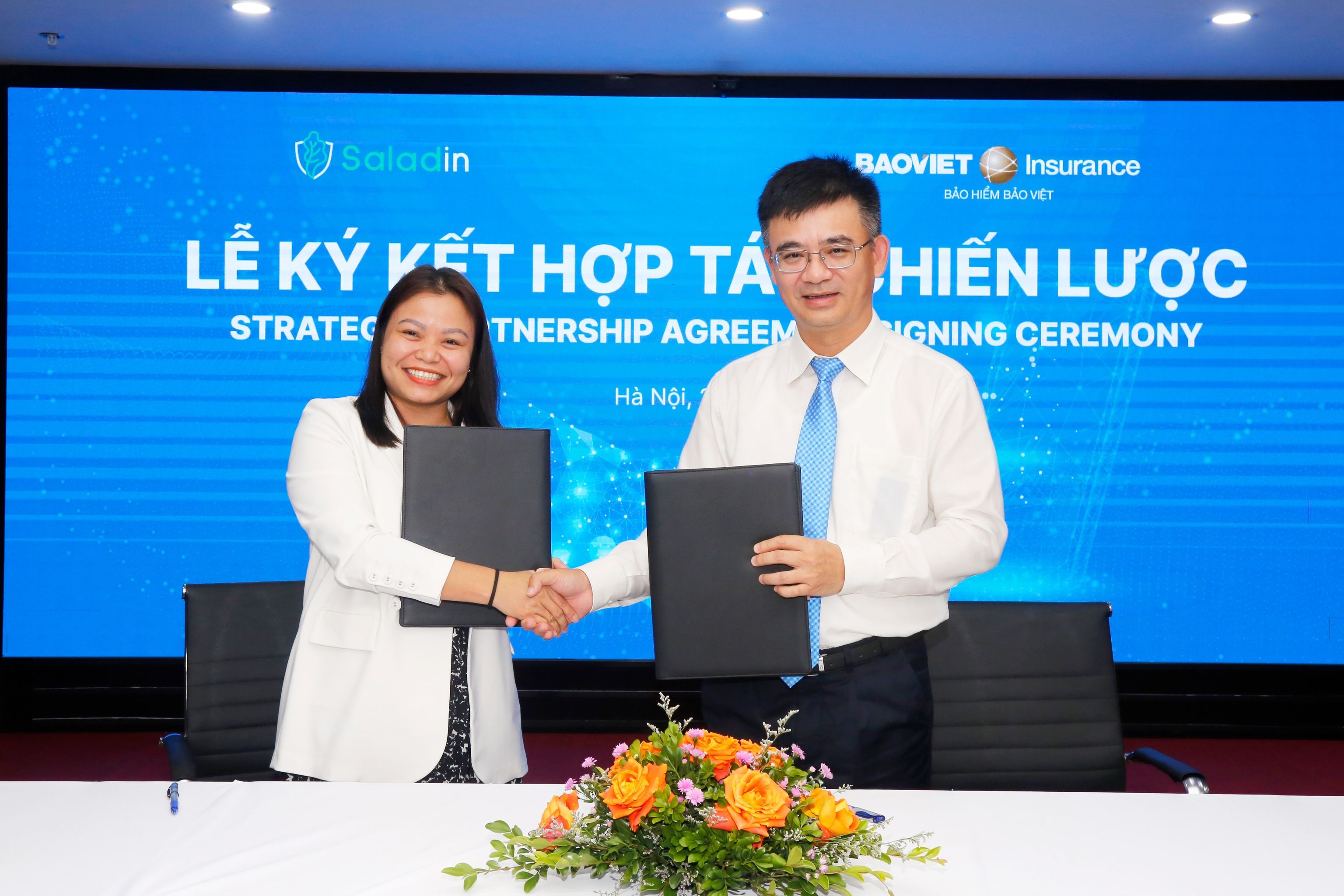 Ông Nguyễn Quang Hưng - Phó Tổng Giám Đốc Tổng Công ty Bảo hiểm Bảo Việt và Bà Lê Thị Thanh Vân – Tổng Giám Đốc Công ty TNHH Tư Vấn và Link Đăng Nhập PG88 Chính Thức 2026; 10X ký biên bản thoả thuận hợp tác chiến lược.