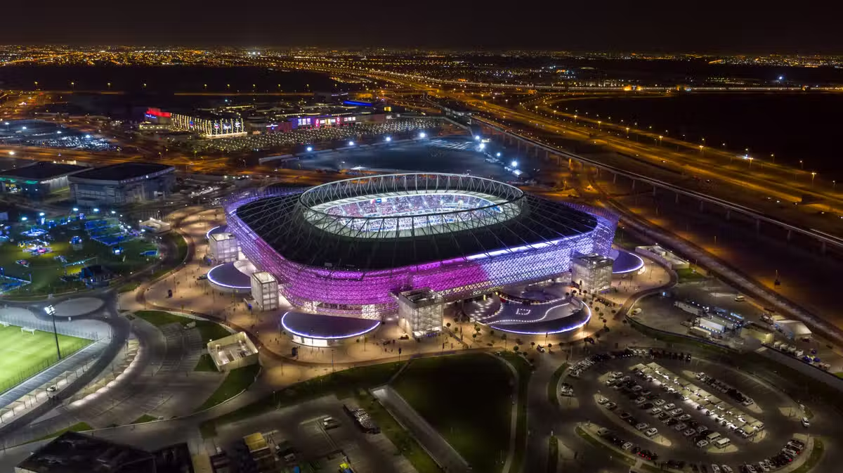 Qatar chỉ rộng gần 12km2&nbsp;với d&acirc;n số chỉ khoảng 3 triệu người.