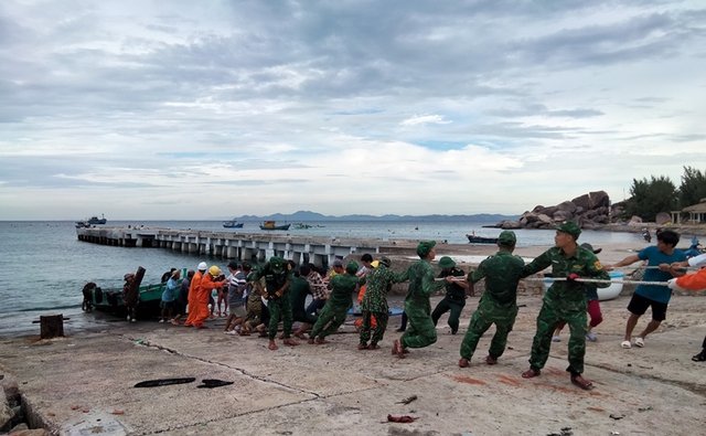 Thủ tướng tiếp tục ra công điện yêu cầu tập trung ứng phó khẩn cấp với bão số 4