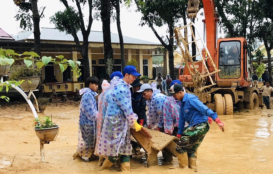 Tập trung khắc phục hậu quả của cơn bão số 4.