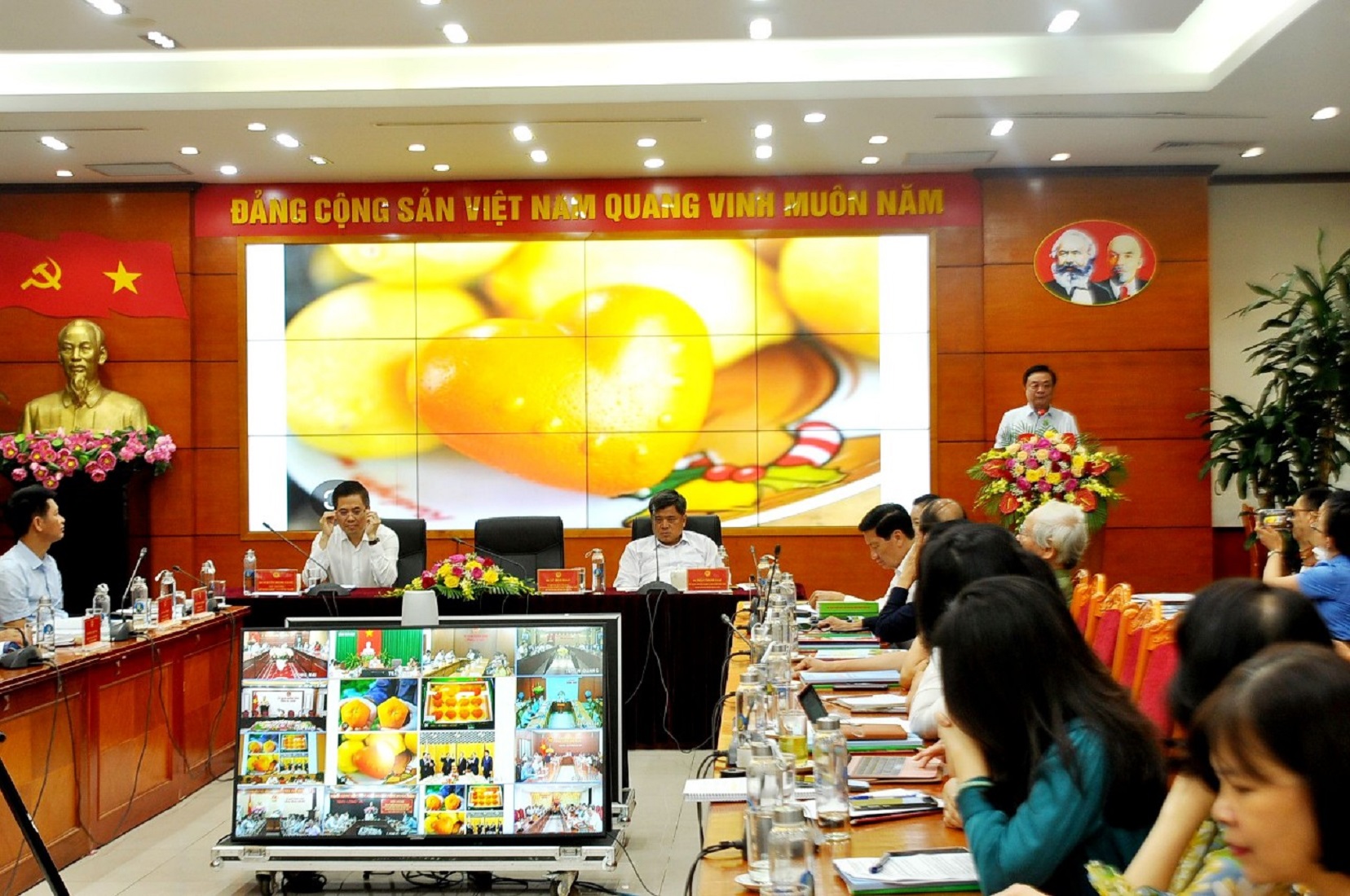 Bộ trưởng L&ecirc; Minh Hoan ph&aacute;t biểu tại hội nghị.