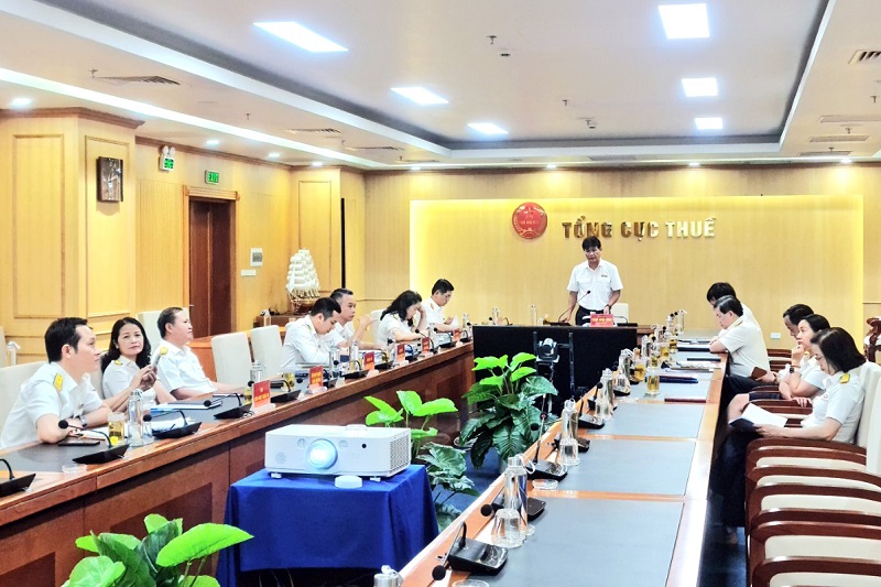 Ph&oacute; Tổng cục trưởng&nbsp;Đặng Ngọc Minh b&aacute;o c&aacute;o tại hội nghị giao ban từ đầu cầu trực tuyến tại Tổng cục Thuế.