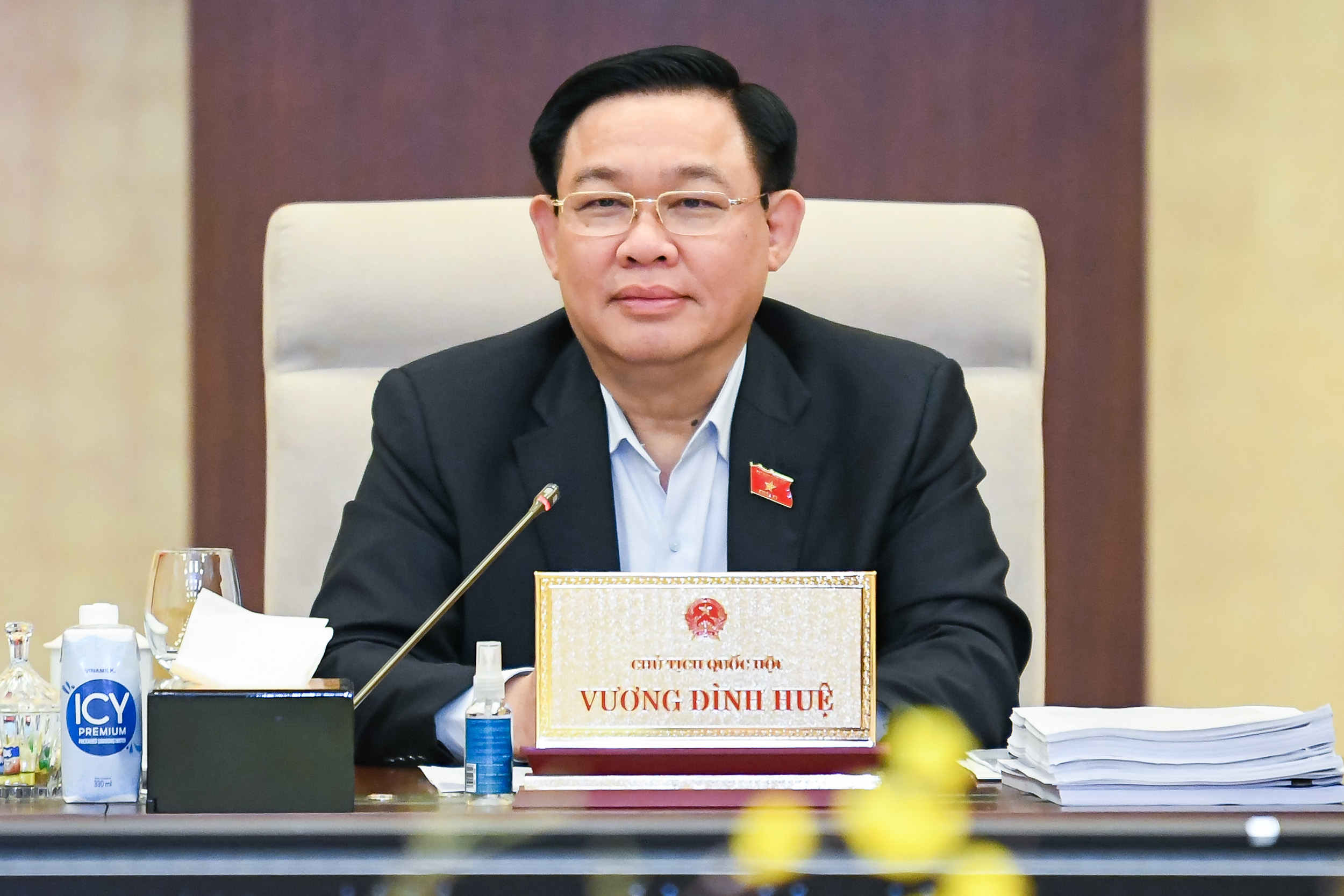 Chủ tịch PG88 ⭐ Link trang chủ số 1 nhà cái PG88 com casino slot Vương Đình Huệ chủ trì phiên họp. Ảnh - Quochoi.vn. 