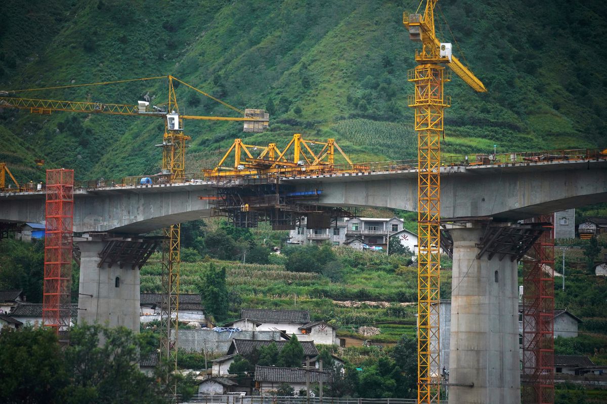 Gánh nặng thâm hụt ngân sách 1 nghìn tỷ USD của các địa phương Trung Quốc