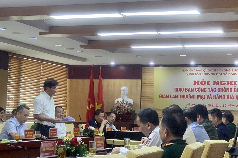 Ph&oacute; Tổng cục trưởng Đặng Ngọc Minh b&aacute;o c&aacute;o tại hội nghị.