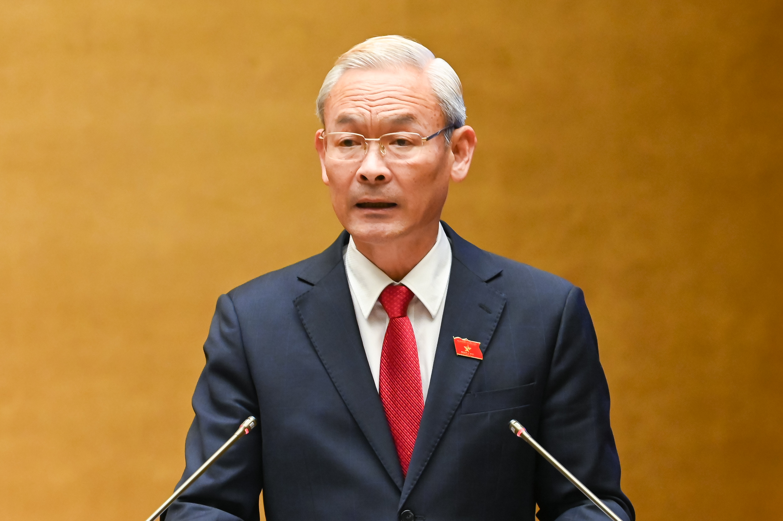 Chủ nhiệm Ủy ban T&agrave;i ch&iacute;nh - Ng&acirc;n s&aacute;ch của Link Trang Chủ PG88.Com Mới #2026 Nguyễn Ph&uacute; Cường tr&igrave;nh b&agrave;y b&aacute;o c&aacute;o thẩm tra.
