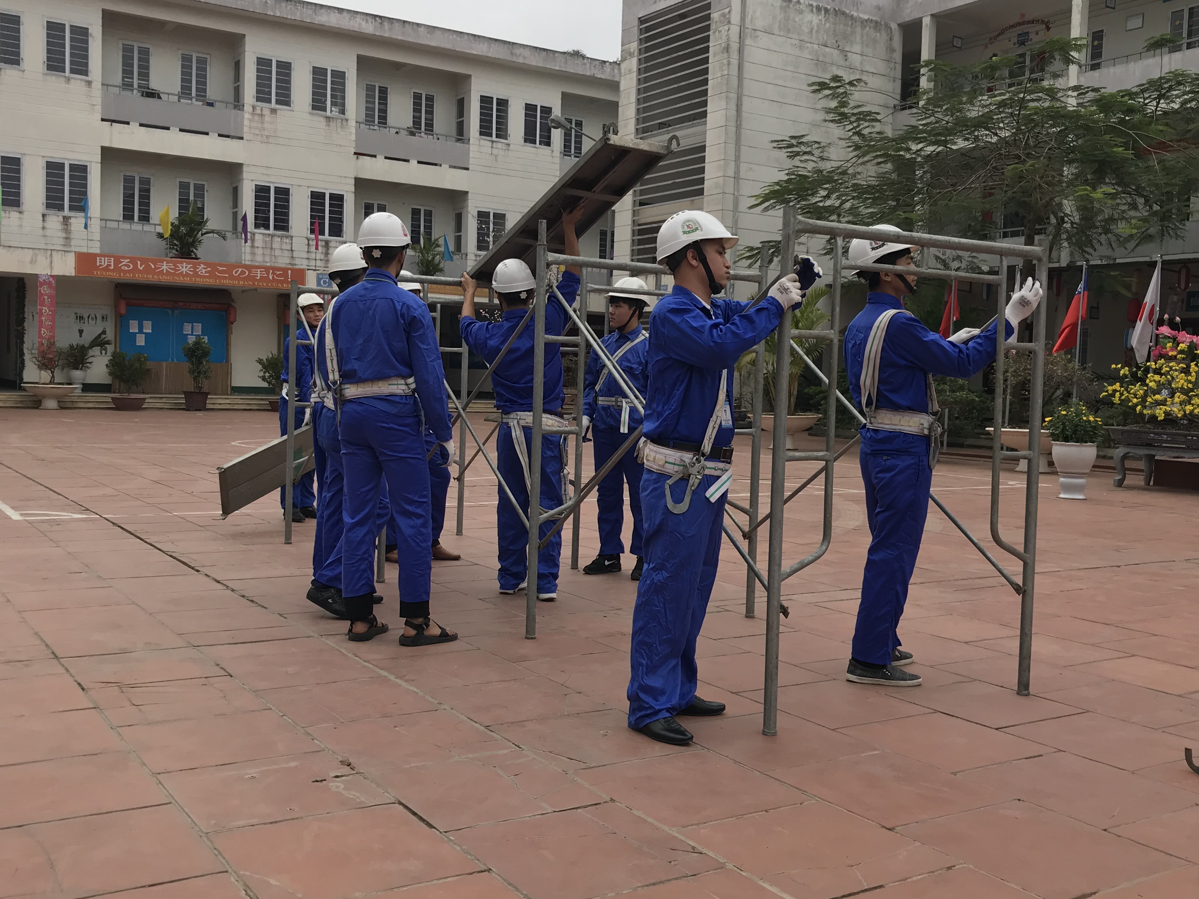 Một buổi thực hành dành cho lao động chuẩn bị ra nước ngoài Pg88hi Thể Thao, Bóng Đá, Casino, Nổ Hũ, Xổ Số. Ảnh: Lý Hà