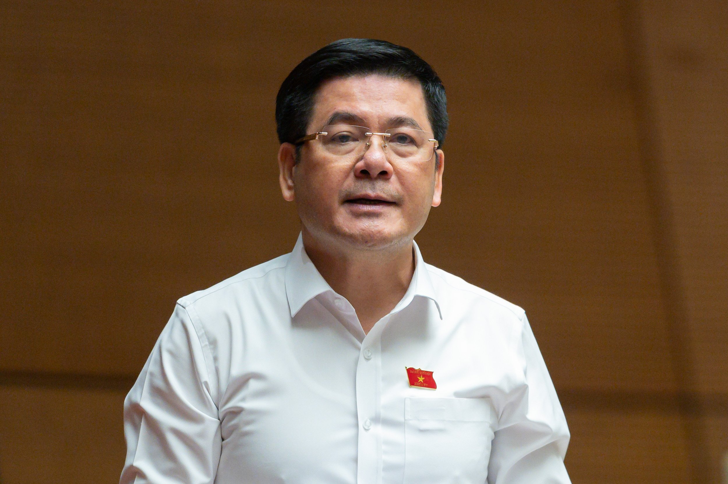 Bộ Công Thương Nguyễn Hồng Diên